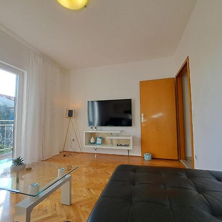 Apartments Ana Zaboric, 50 M Od Sljuncane Plaze Bagian luar foto