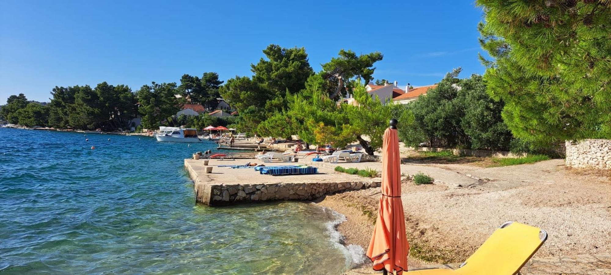 Apartments Ana Zaboric, 50 M Od Sljuncane Plaze Bagian luar foto