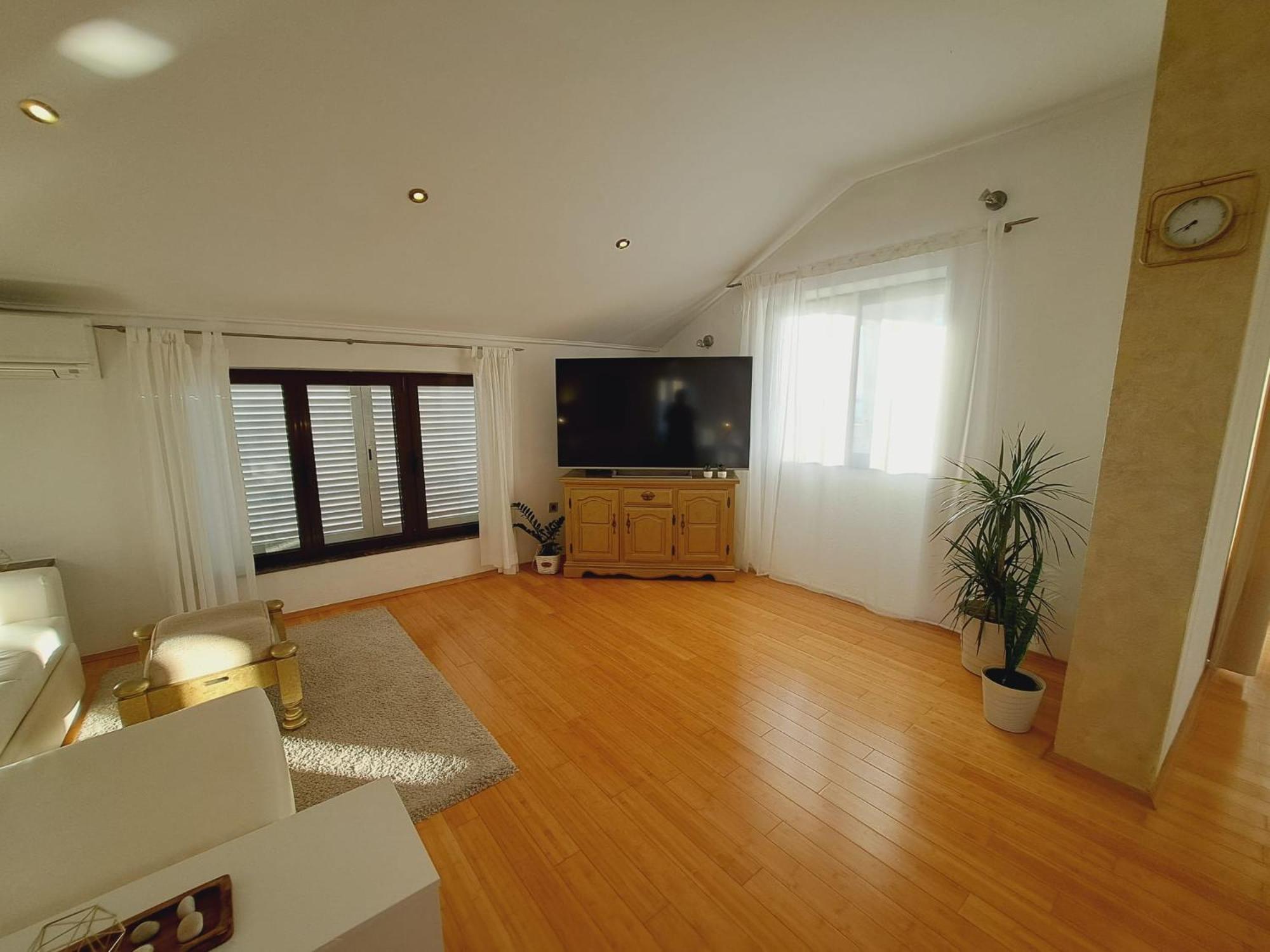 Apartments Ana Zaboric, 50 M Od Sljuncane Plaze Bagian luar foto